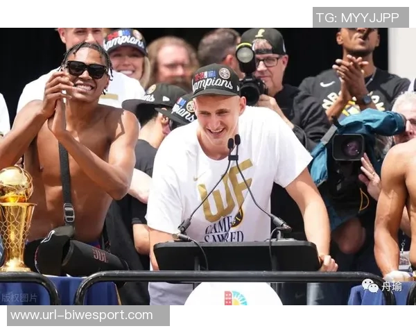 杨瀚森遭库里精准打击刘维伟称超远投射让约基奇也感到无奈 杨瀚森遭库里精准打击刘维伟称超远投射让约基奇也感到无奈