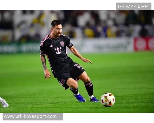 姆巴佩状态火热或将超越C罗创欧冠单赛季进球新纪录 姆巴佩状态火热或将超越C罗创欧冠单赛季进球新纪录